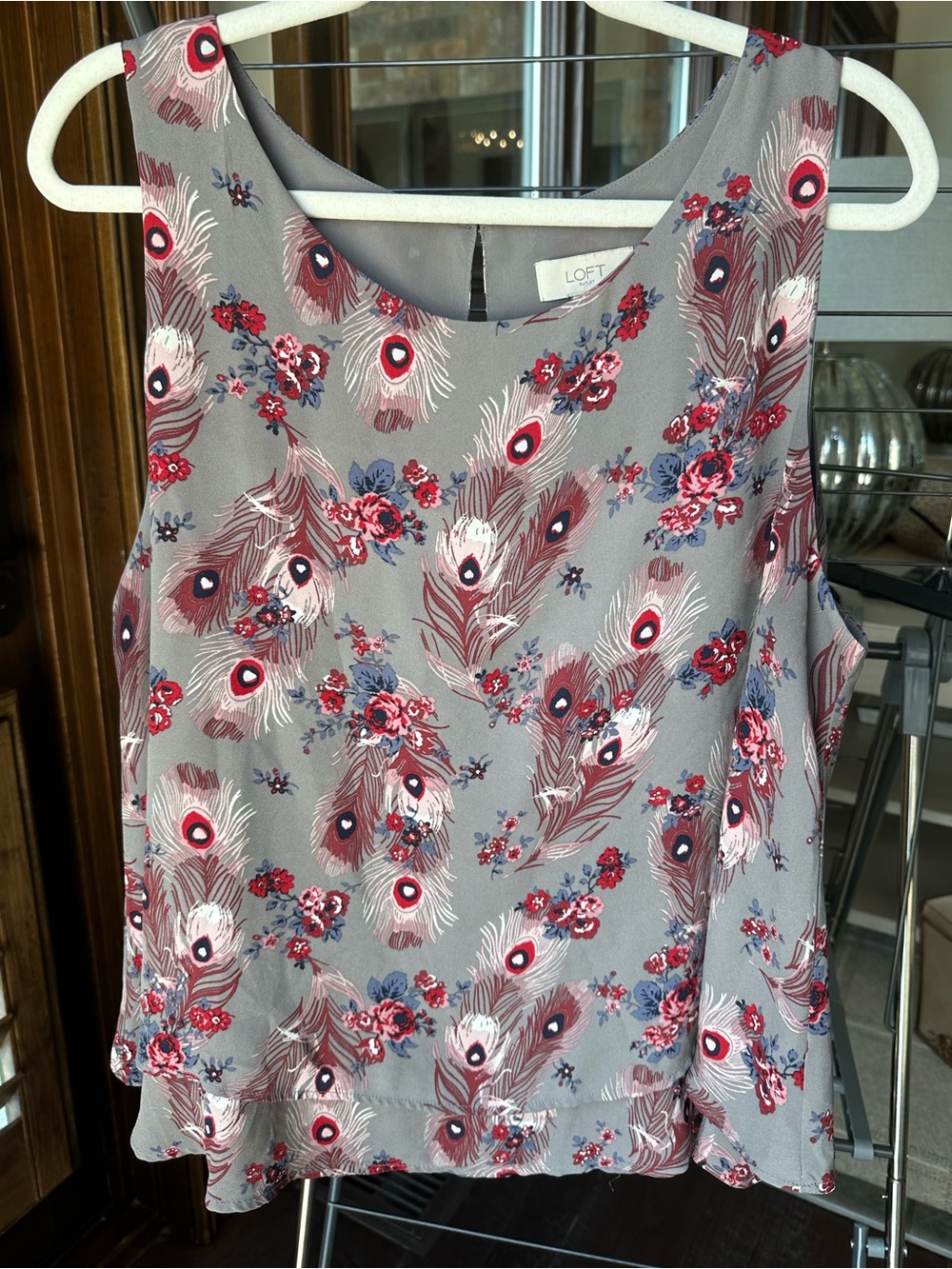 LOFT Gray Floral Peacock-Print Sleeveless Camisole